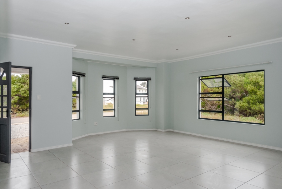 3 Bedroom Property for Sale in Shelley Point Western Cape